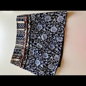 Cocoa + Carmen Reversible skirt. NWT